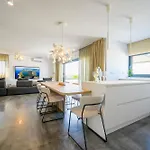 Penthouse Reniks Apartamento *