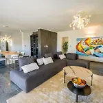 Penthouse Reniks Διαμέρισμα Μούρτερ
