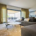 Penthouse Reniks Διαμέρισμα Μούρτερ