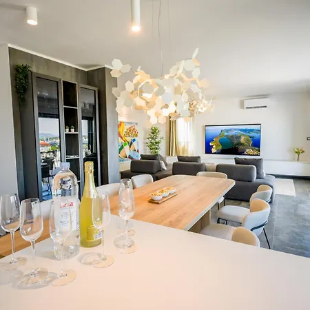 Penthouse Reniks Apartamento *