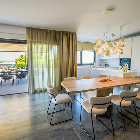 Penthouse Reniks Apartamento *