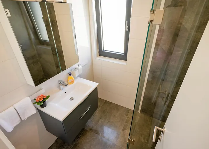 Penthouse Reniks Apartament *