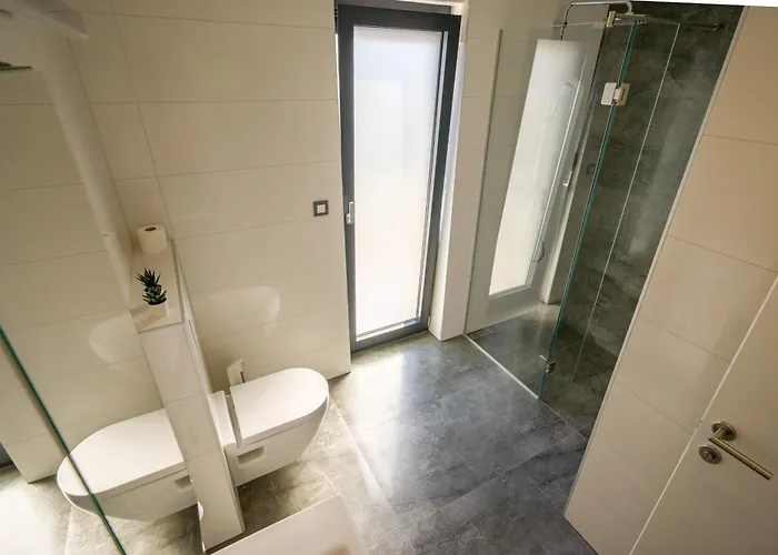 Penthouse Reniks Apartman *