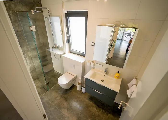 Penthouse Reniks * Murter